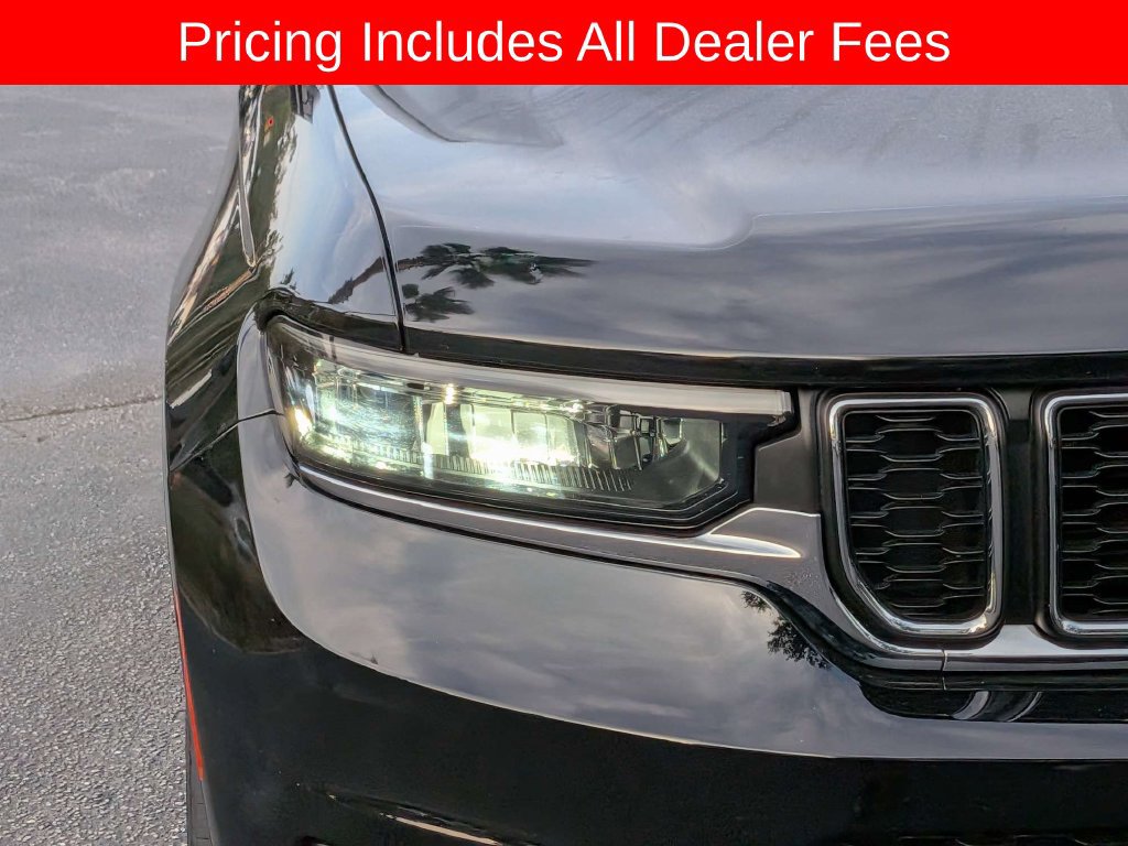 Used 2022 Jeep Grand Cherokee L Laredo w/ Luxury Tech Group I AWD/4WD image 10