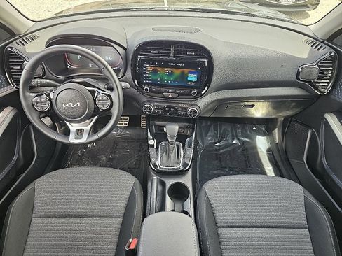 Used 2025 Kia Soul EX FWD image 24