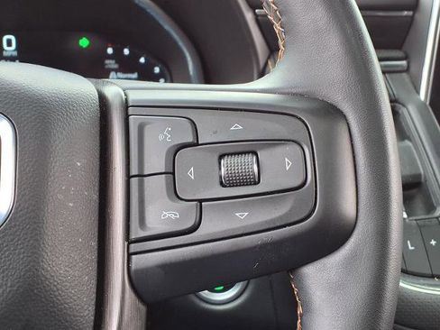 Used 2024 GMC Yukon AT4 w/ AT4 Premium Package AWD/4WD image 13