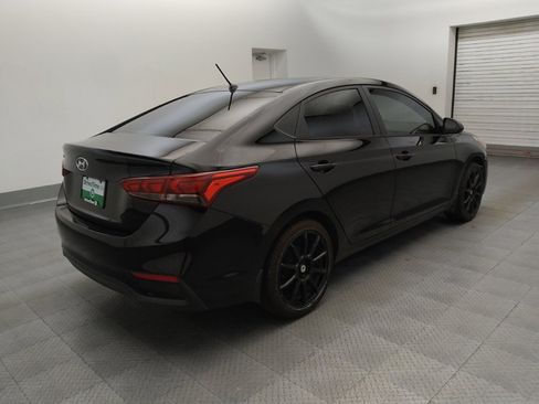 Used 2022 Hyundai Accent SE FWD image 9