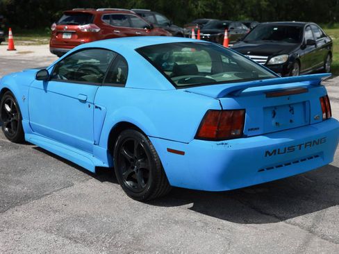 Used 2002 Ford Mustang Coupe RWD image 3