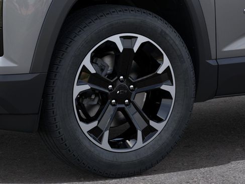 New 2026 Chevrolet Equinox LT w/ Safety and Technology Package FWD image 9