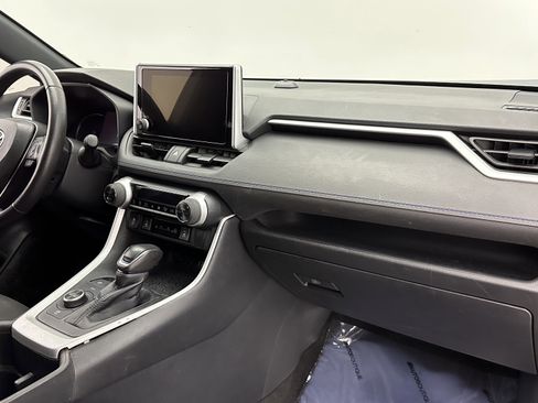 Used 2023 Toyota RAV4 SE w/ SE Grade Weather Package image 33