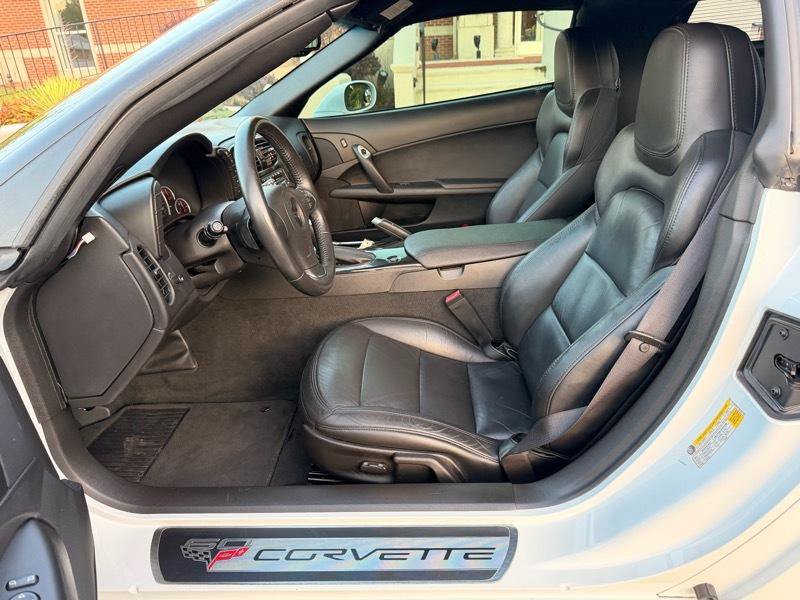 Used 2013 Chevrolet Corvette Coupe RWD image 12