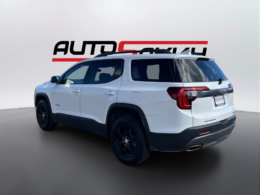 Used 2023 GMC Acadia AT4 w/ Technology Package AWD/4WD image 7