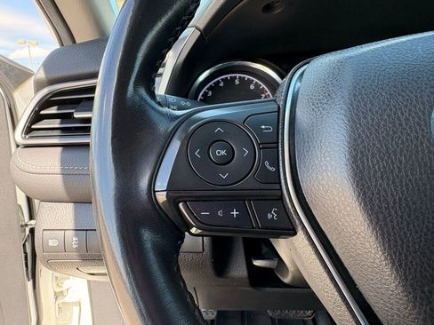 Used 2019 Toyota Camry SE image 24