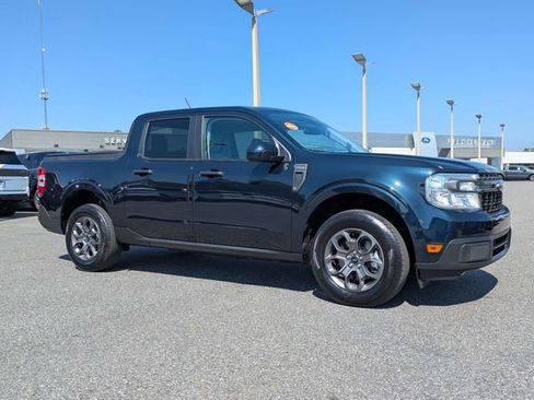 Used 2022 Ford Maverick XLT w/ XLT Luxury Package image 2