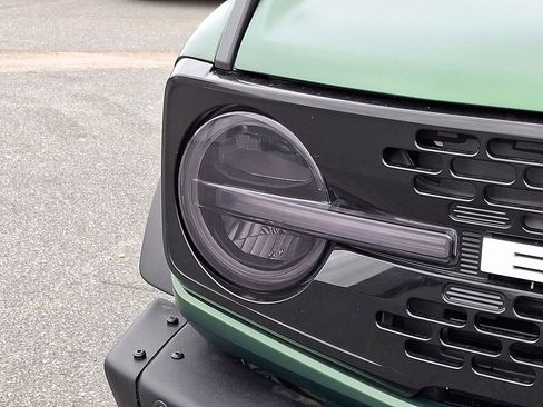 Certified 2024 Ford Bronco Wildtrak image 9