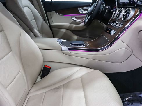 Used 2022 Mercedes-Benz GLC 300 image 16