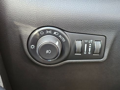 New 2026 Jeep Compass Latitude image 19