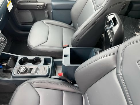 New 2025 Ford Maverick Lariat w/ Black Appearance Package image 28