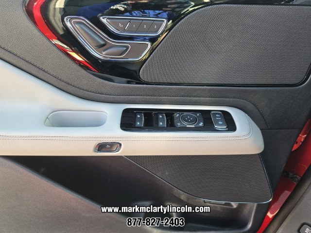New 2026 Lincoln Aviator 2WD w/ Jet Appearance Package image 22