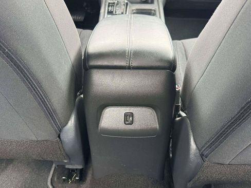 Used 2024 Nissan Sentra SV FWD image 45