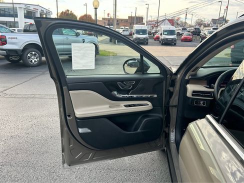 New 2025 Lincoln Corsair Grand Touring image 22