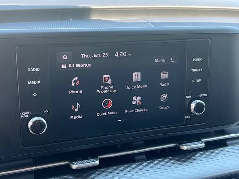 Used 2024 Kia Carnival LX FWD image 31