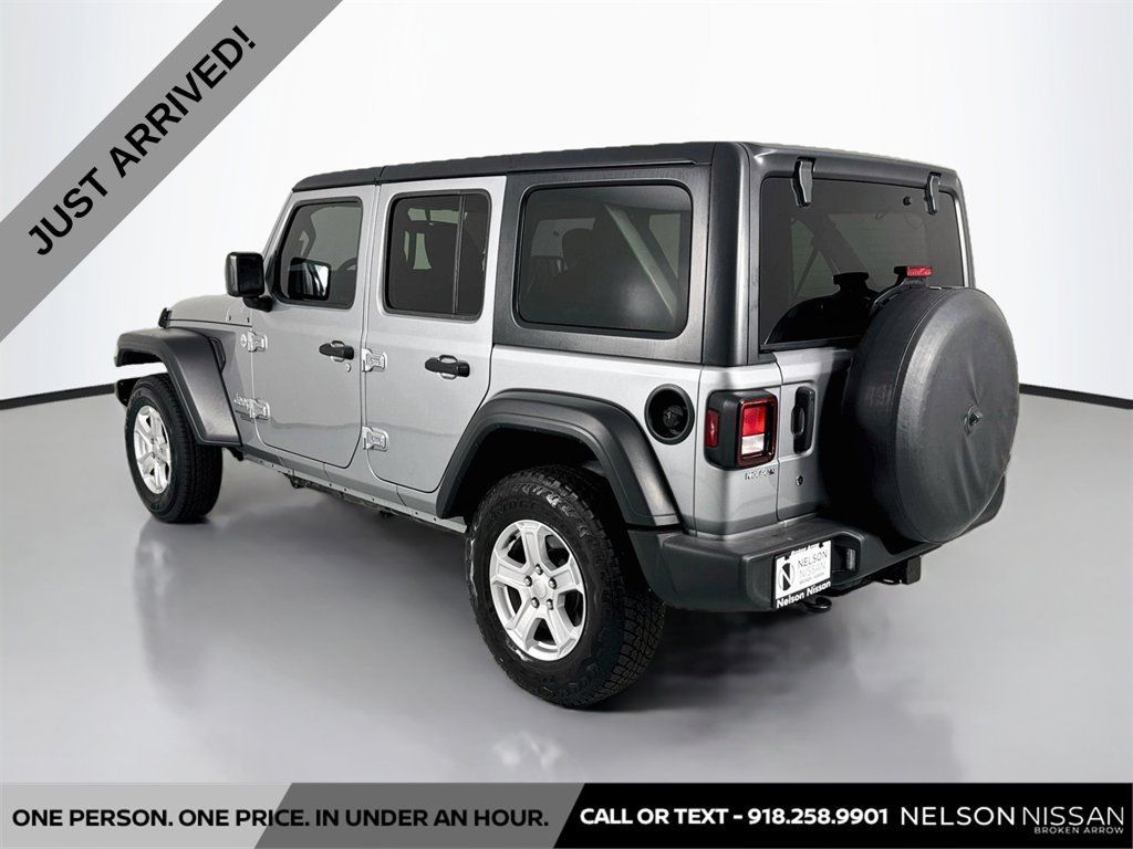 Used 2018 Jeep Wrangler Unlimited Sport S AWD/4WD image 7