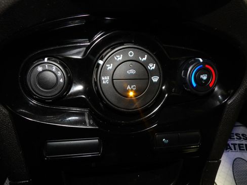 Used 2019 Ford Fiesta SE w/ Equipment Group 201A FWD image 15