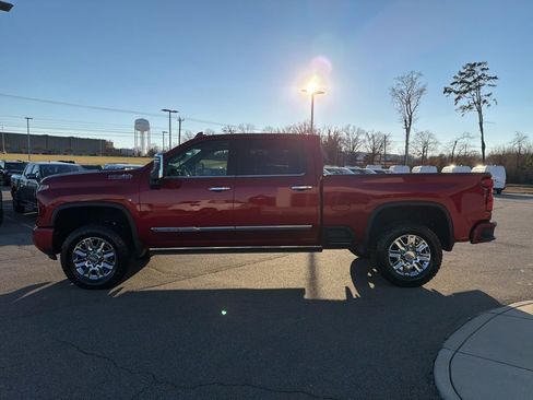 Used 2024 Chevrolet Silverado 2500 High Country w/ High Country Premium Package image 7