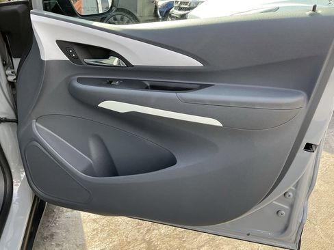 Used 2021 Chevrolet Bolt LT image 62