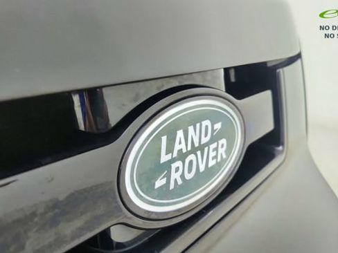 Used 2025 Land Rover Defender 110 X image 16