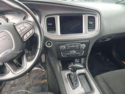 Used 2023 Dodge Charger SXT RWD image 4