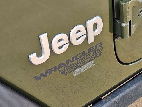 Used 2020 Jeep Wrangler Unlimited Sport AWD/4WD image 14