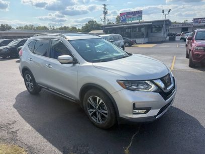 Used 2017 Nissan Rogue SL w/ SL Premium Package