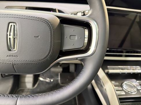 New 2026 Lincoln Nautilus Premier image 15