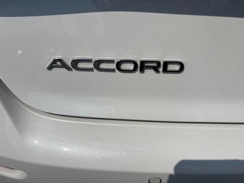 Used 2024 Honda Accord EX-L image 10