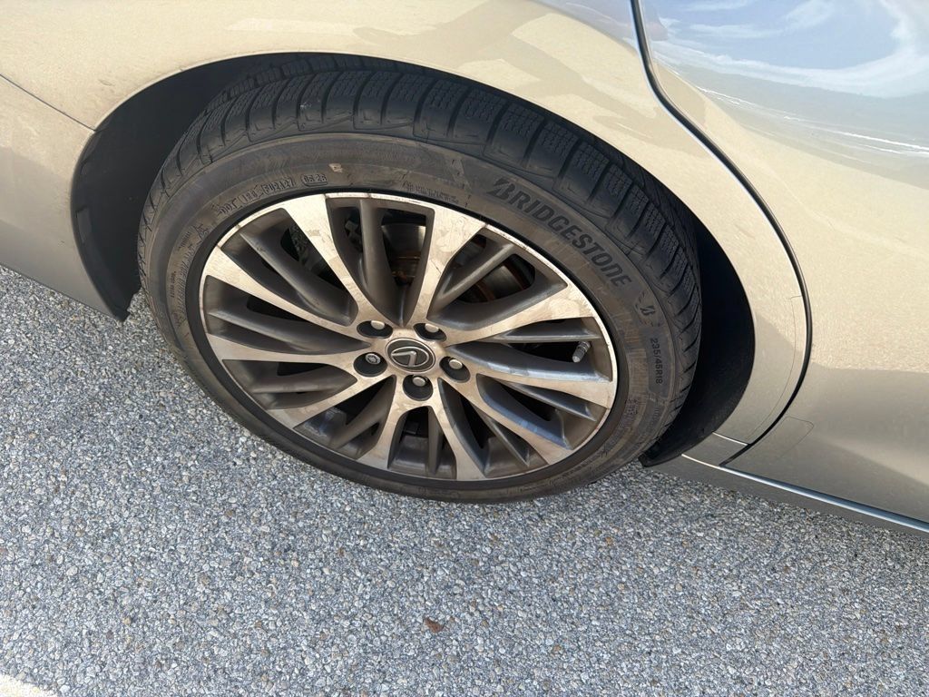 Used 2019 Lexus ES 350 w/ Premium Package FWD image 12