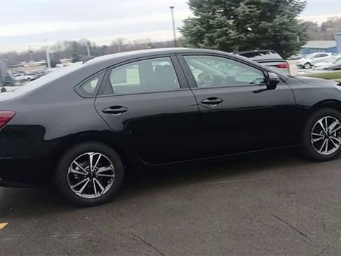 Certified 2024 Kia Forte LXS w/ LXS Technology Package image 3