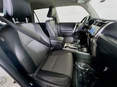 Certified 2024 Toyota 4Runner SR5 Premium image 24