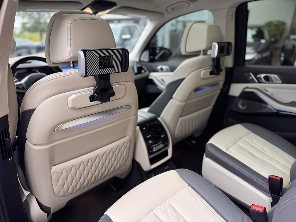 Used 2023 BMW X7 M60i w/ Executive Package AWD/4WD image 22