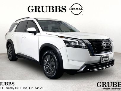Used 2022 Nissan Pathfinder SV
