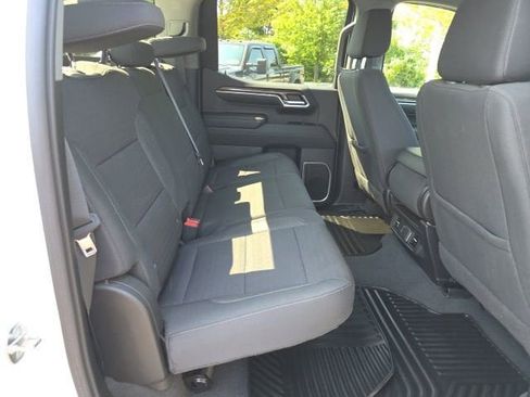 Used 2022 Chevrolet Silverado 1500 RST w/ LPO, Dark Essentials Package AWD/4WD image 16