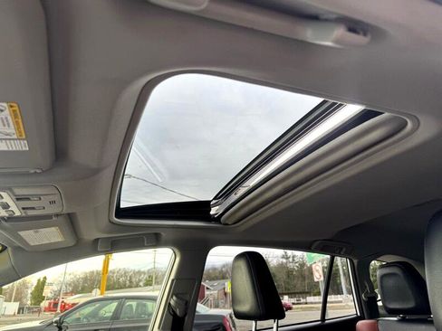 Used 2014 Toyota RAV4 Limited image 13