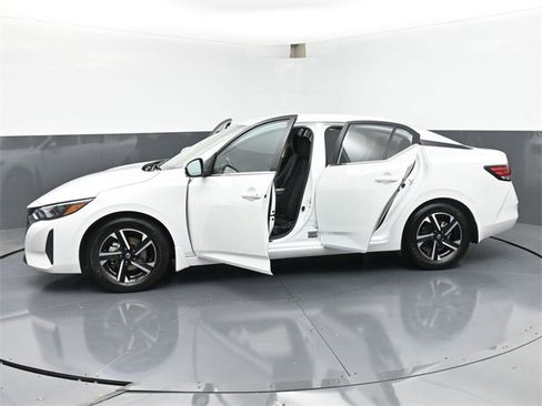 Used 2024 Nissan Sentra SV w/ All-Weather Package image 48