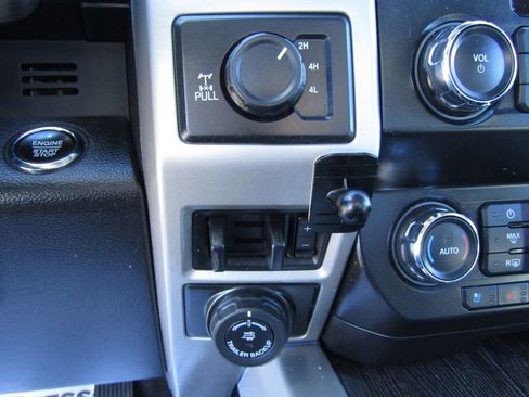 Used 2021 Ford F250 Lariat image 28