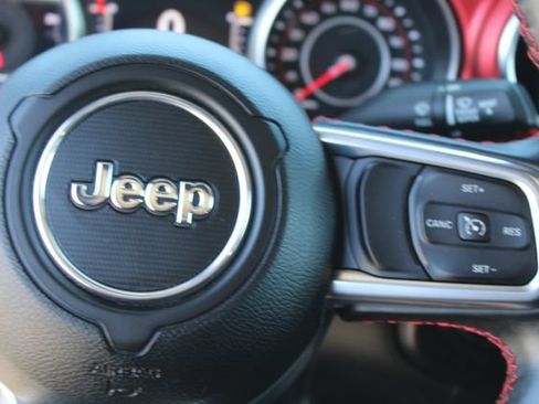 Used 2022 Jeep Gladiator Rubicon AWD/4WD image 21