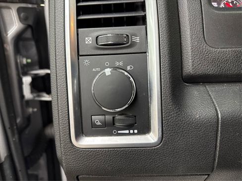 Used 2022 RAM 1500 Classic Warlock image 25