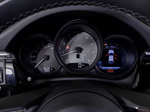Certified 2023 Porsche Macan S AWD/4WD image 19
