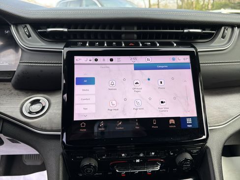 Certified 2024 Jeep Grand Cherokee L Limited w/ Luxury Tech Group II image 29