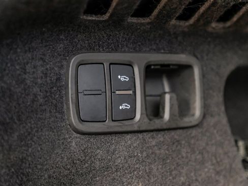 Used 2022 Audi RS Q8 4.0T image 70