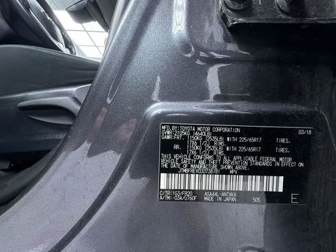 Used 2018 Toyota RAV4 LE image 24