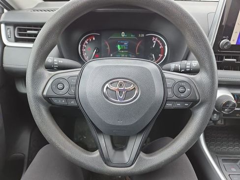 Used 2023 Toyota RAV4 XLE image 17