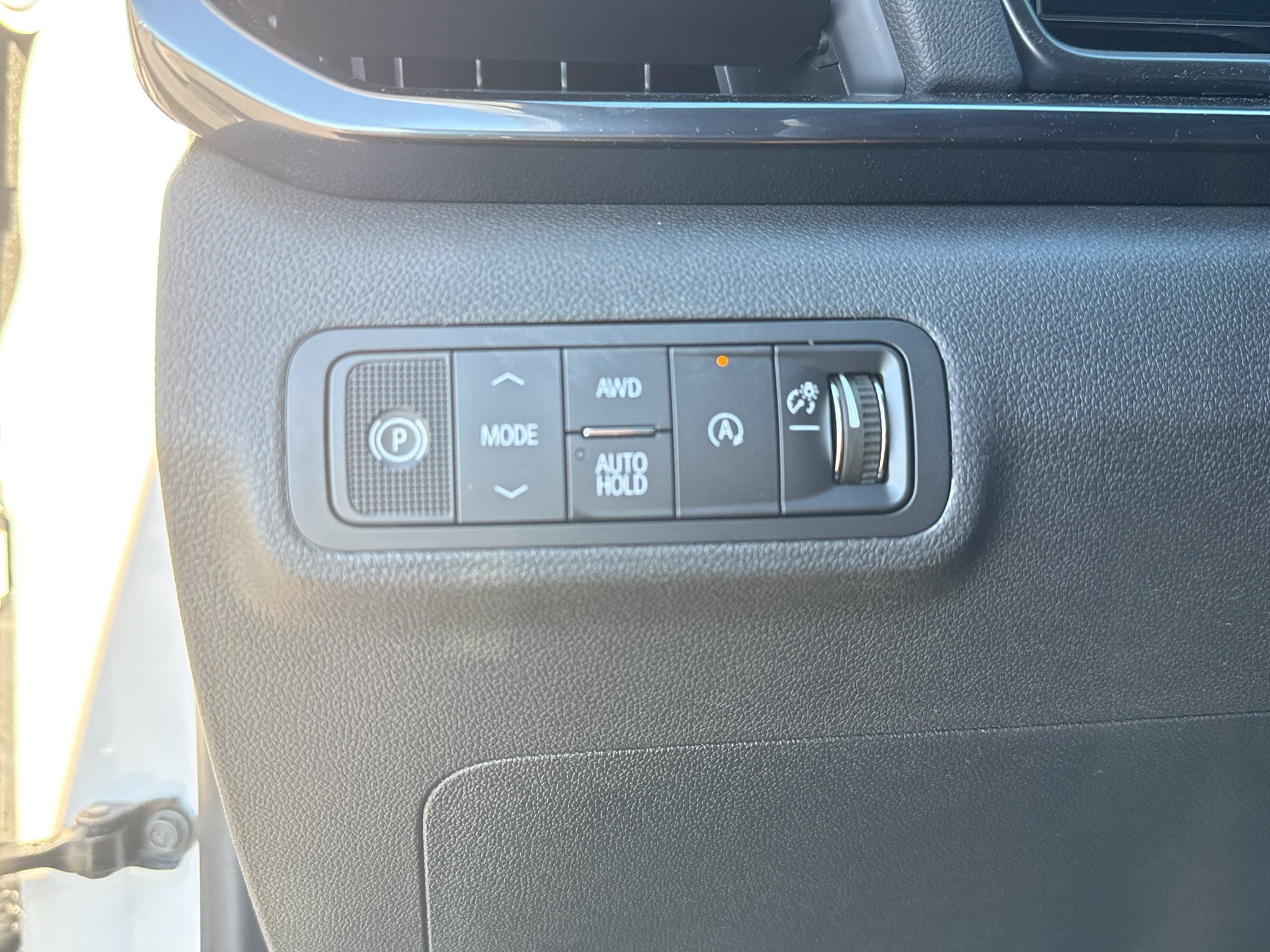 New 2027 GMC Terrain AT4 w/ Convenience Package III AWD/4WD image 17