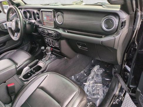 Certified 2022 Jeep Wrangler Unlimited Sahara image 20