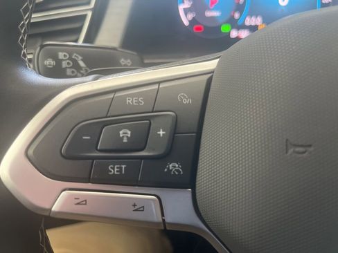 New 2025 Volkswagen Atlas Cross Sport SE image 19