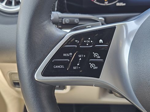 Certified 2025 Mercedes-Benz GLB 250 image 26