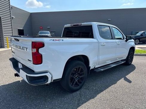 Used 2021 Chevrolet Silverado 1500 RST w/ LPO, Blackout Package AWD/4WD image 7
